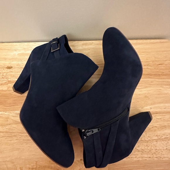 Gianni Bini Dark Blue Ankle Booties - Picture 7 of 8